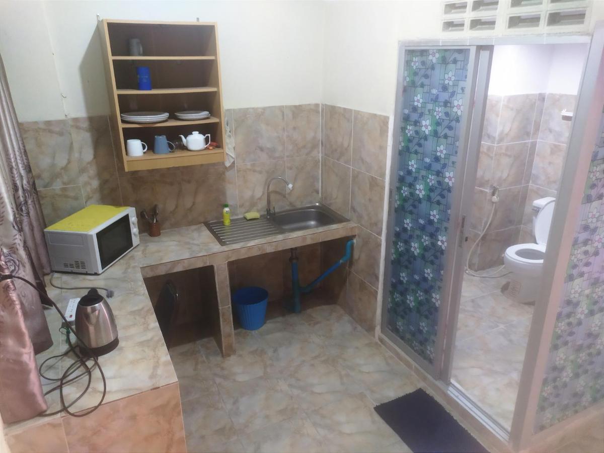 Sv. House Hotel Pantai Jomtien Luaran gambar
