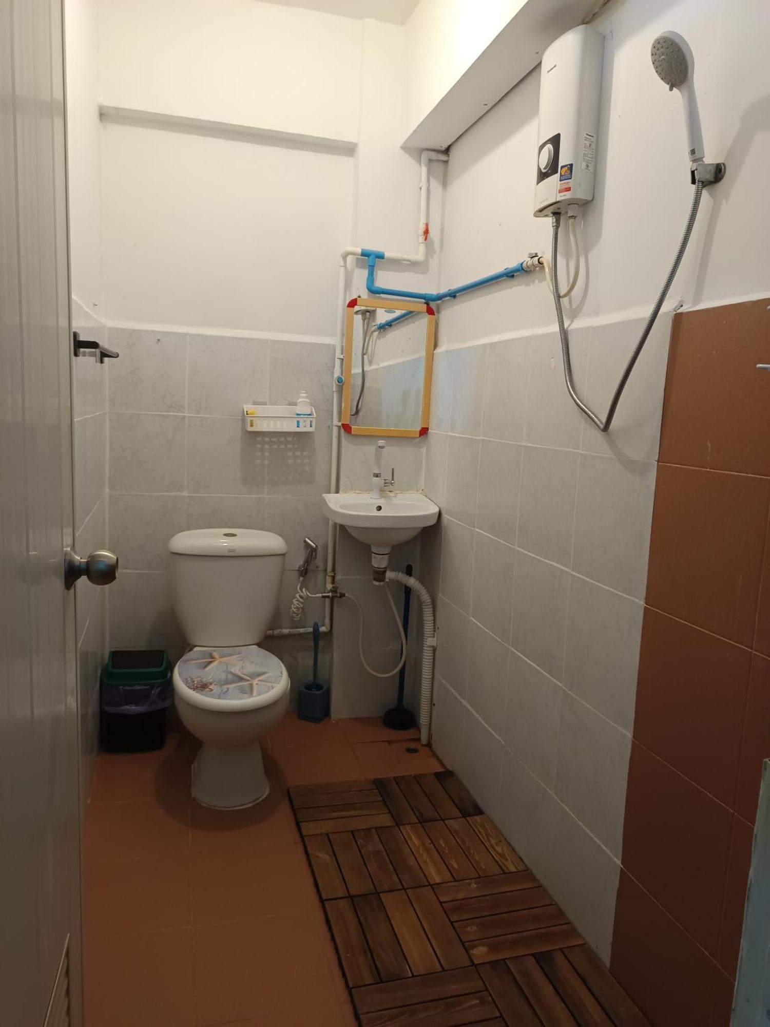 Sv. House Hotel Pantai Jomtien Luaran gambar